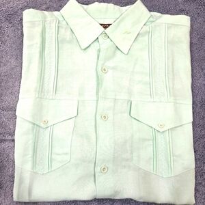 Cubavera Shirt Mens XL Green White Guayabera Embroidered Button Up Short Sleeven